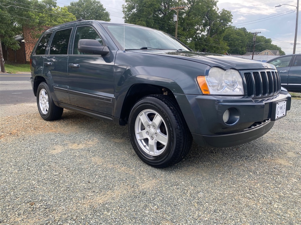 2007 Jeep Grand Cherokee Laredo 2WD for sale by dealer