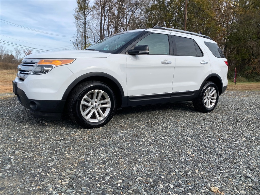 2015 Ford Explorer XLT 4WD for sale by dealer