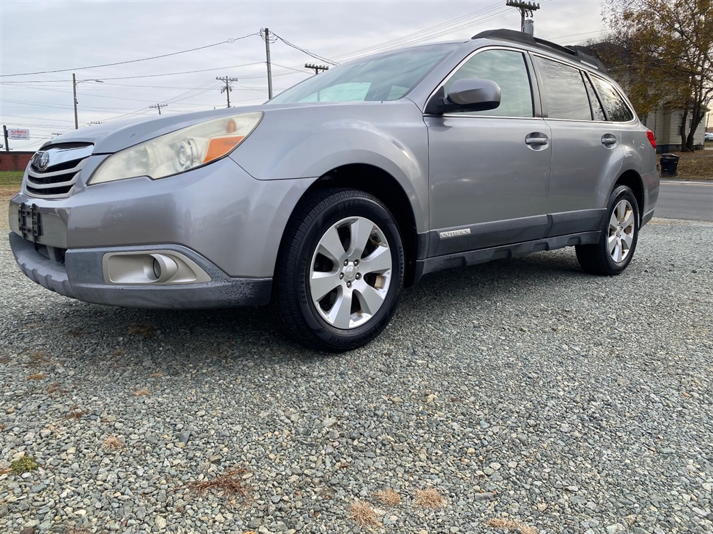 2011 Subaru Outback 2.5i Premium for sale by dealer