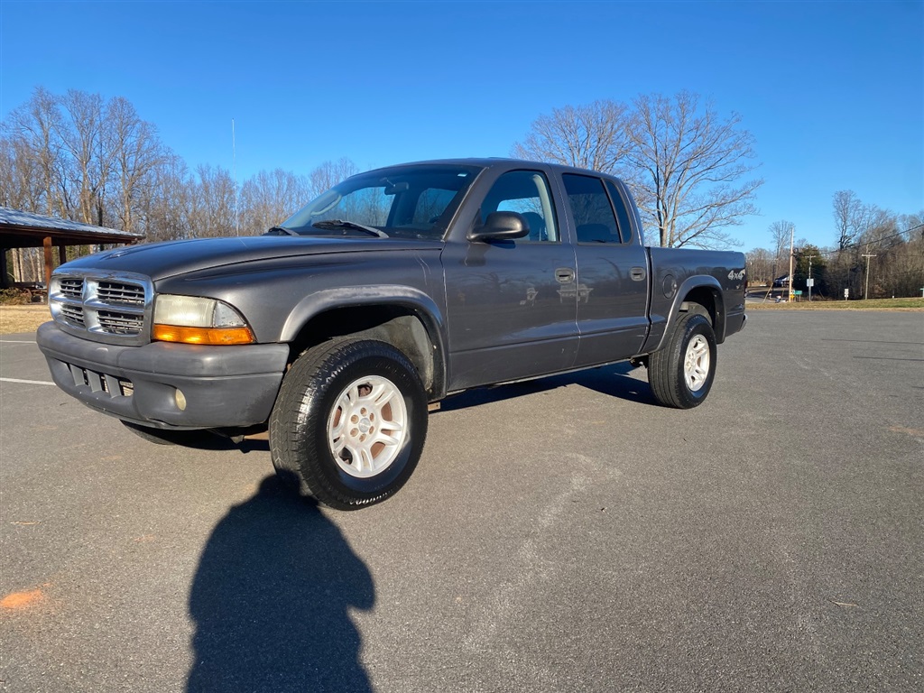 2004 Dodge Dakota Sport Quad Cab 4WD for sale by dealer