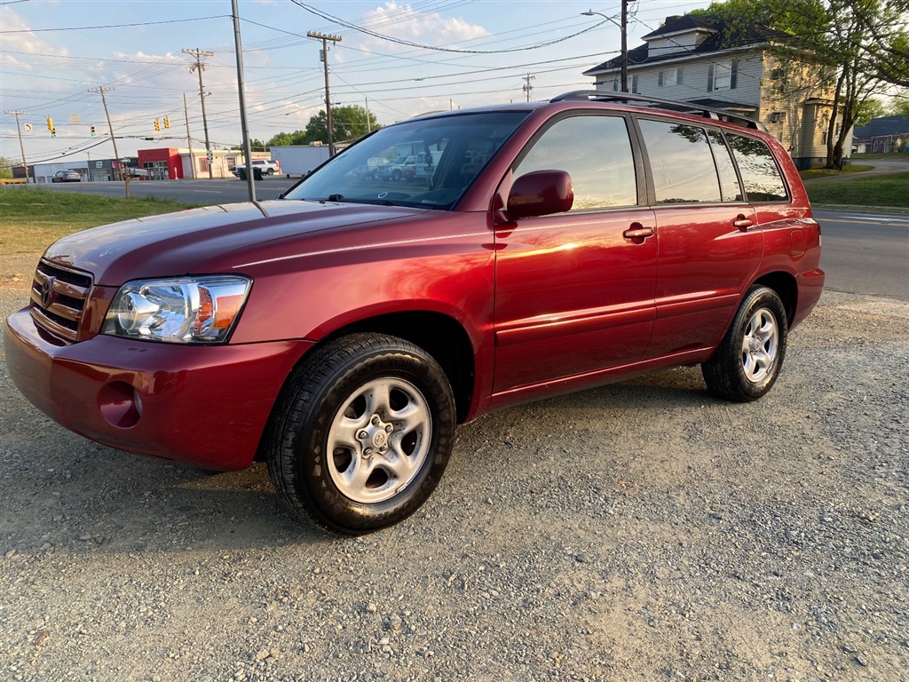2007 Toyota Highlander V6 2WD with 3rd-Row Seat for sale by dealer