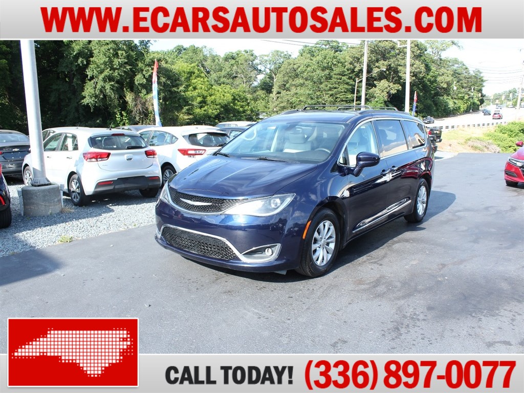 2017 CHRYSLER PACIFICA TOURING L for sale by dealer