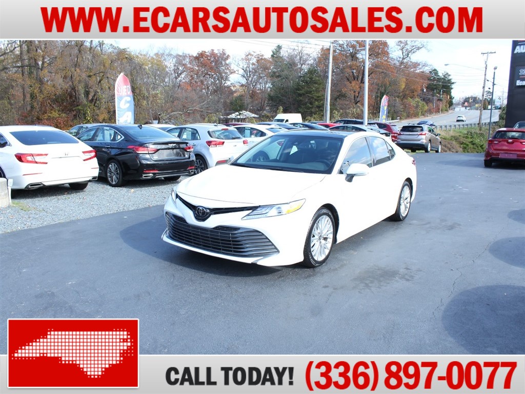 2020 Toyota Camry XLE for sale by dealer