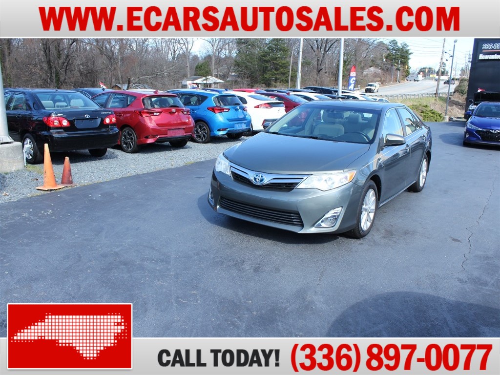 2014 Toyota Camry Hybrid XLE for sale by dealer