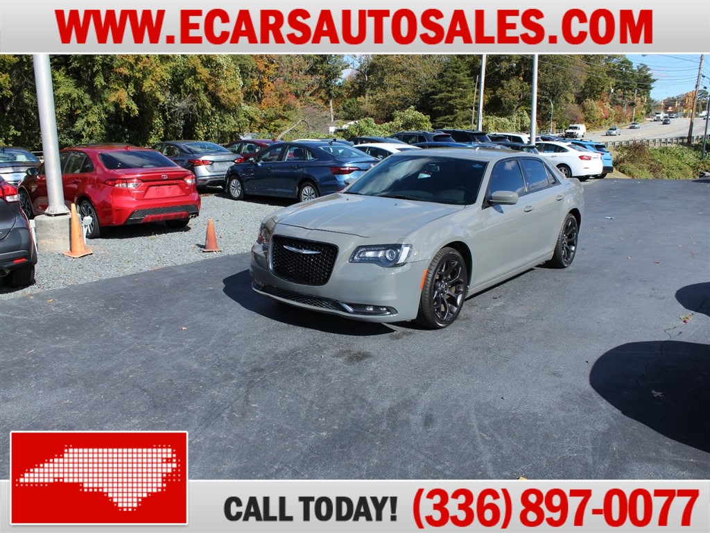 2019 Chrysler 300 S V6 RWD for sale by dealer