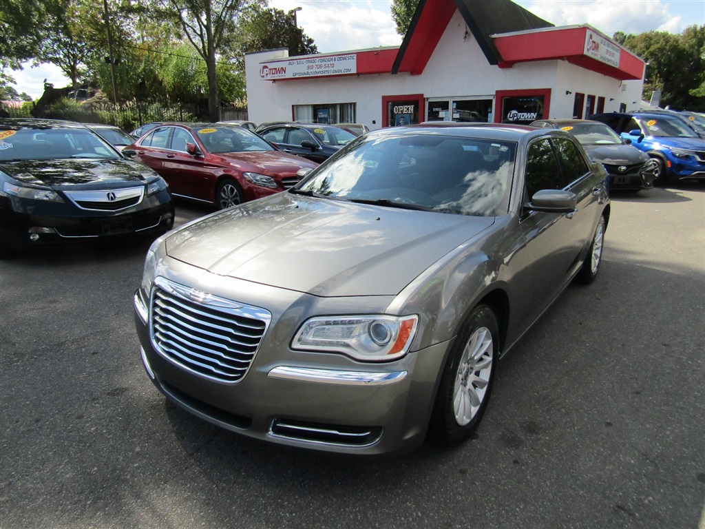 2012 Chrysler 300 for sale by dealer