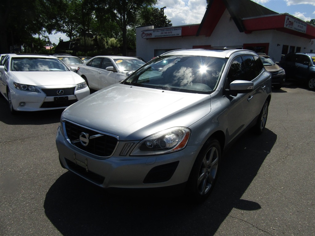 2013 Volvo XC60 3.2 for sale by dealer
