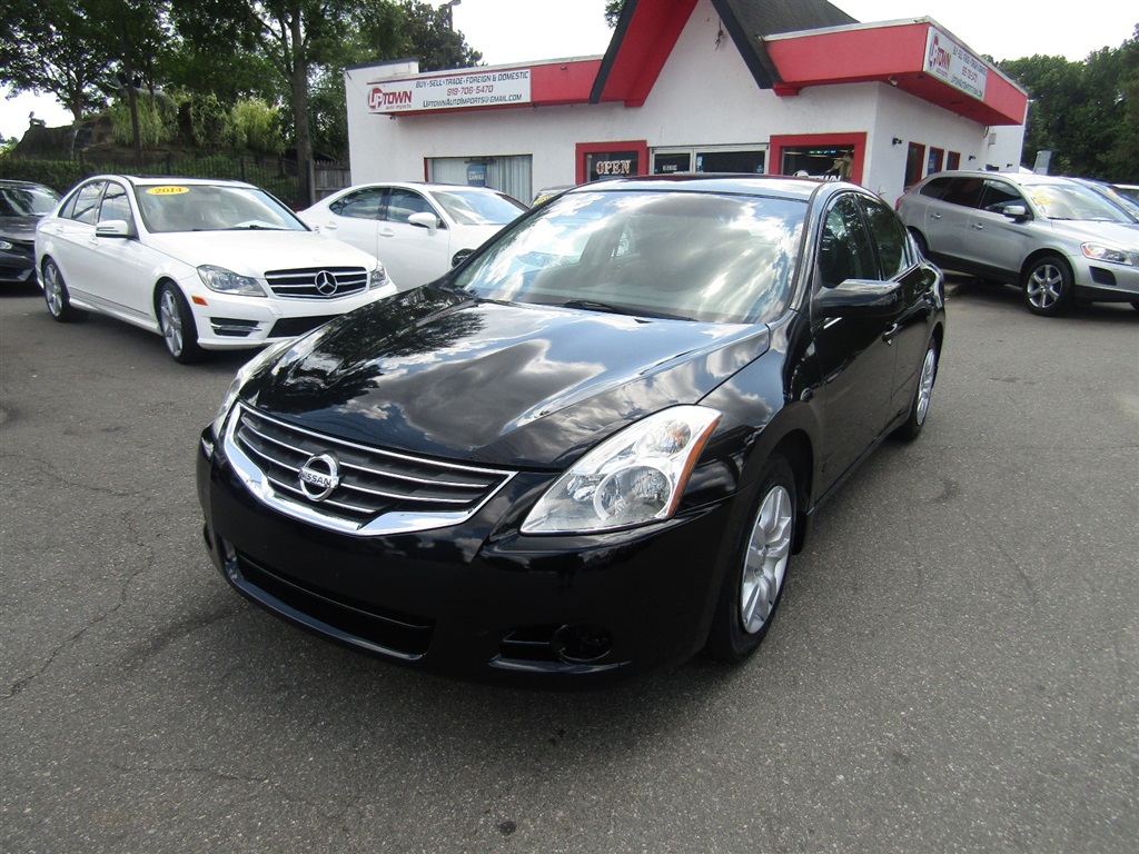 2010 Nissan Altima 2.5 S for sale by dealer
