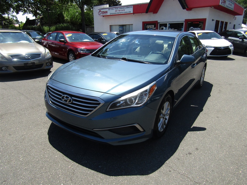 2017 Hyundai Sonata SE for sale by dealer