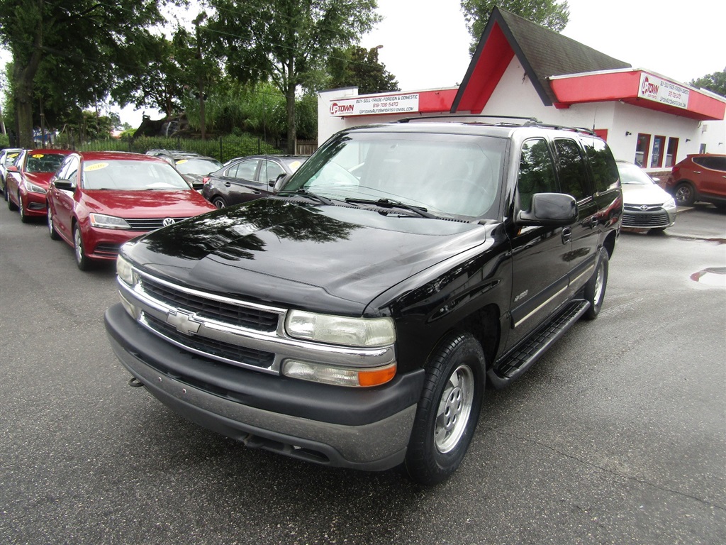 2000 Chevrolet Suburban K1500 4WD for sale by dealer