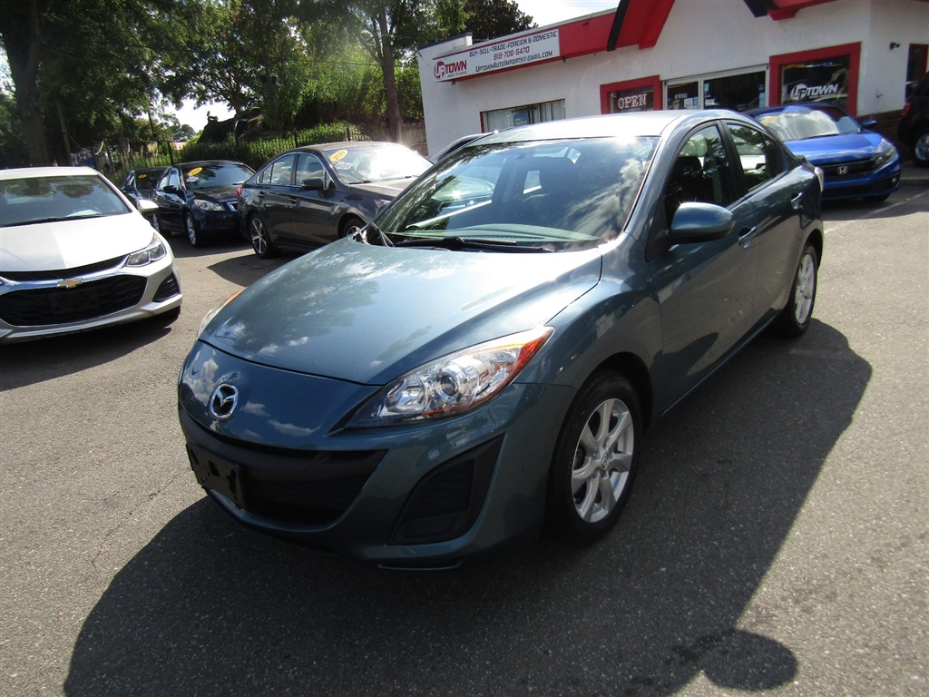 2011 Mazda MAZDA3 i Touring 4-Door for sale by dealer