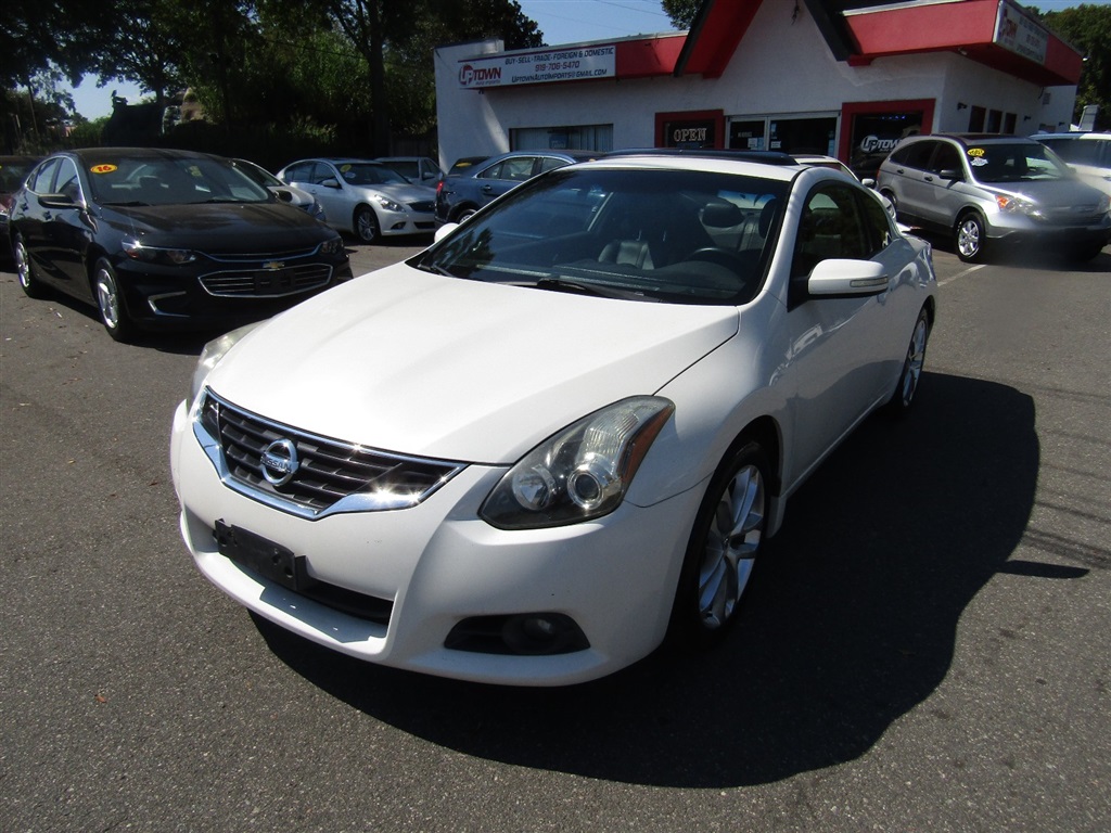 2010 Nissan Altima 3.5 SR Coupe for sale by dealer