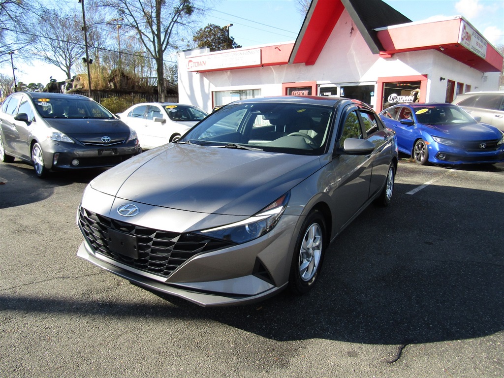 2021 Hyundai Elantra SE for sale by dealer