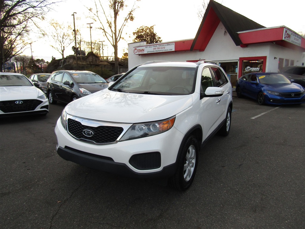 2013 Kia Sorento LX V6 2WD for sale by dealer