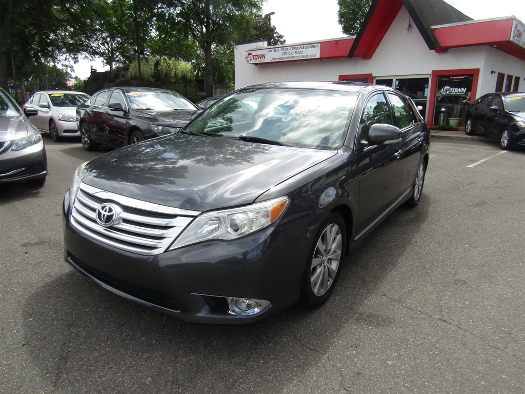 2011 Toyota Avalon Limited for sale by dealer