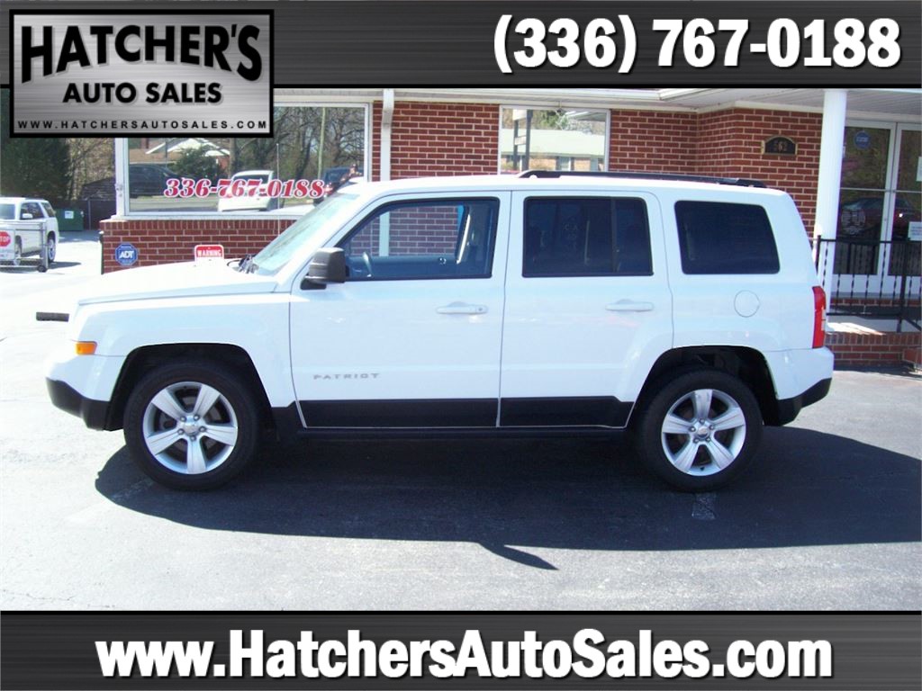 2014 Jeep Patriot Latitude 2WD for sale by dealer