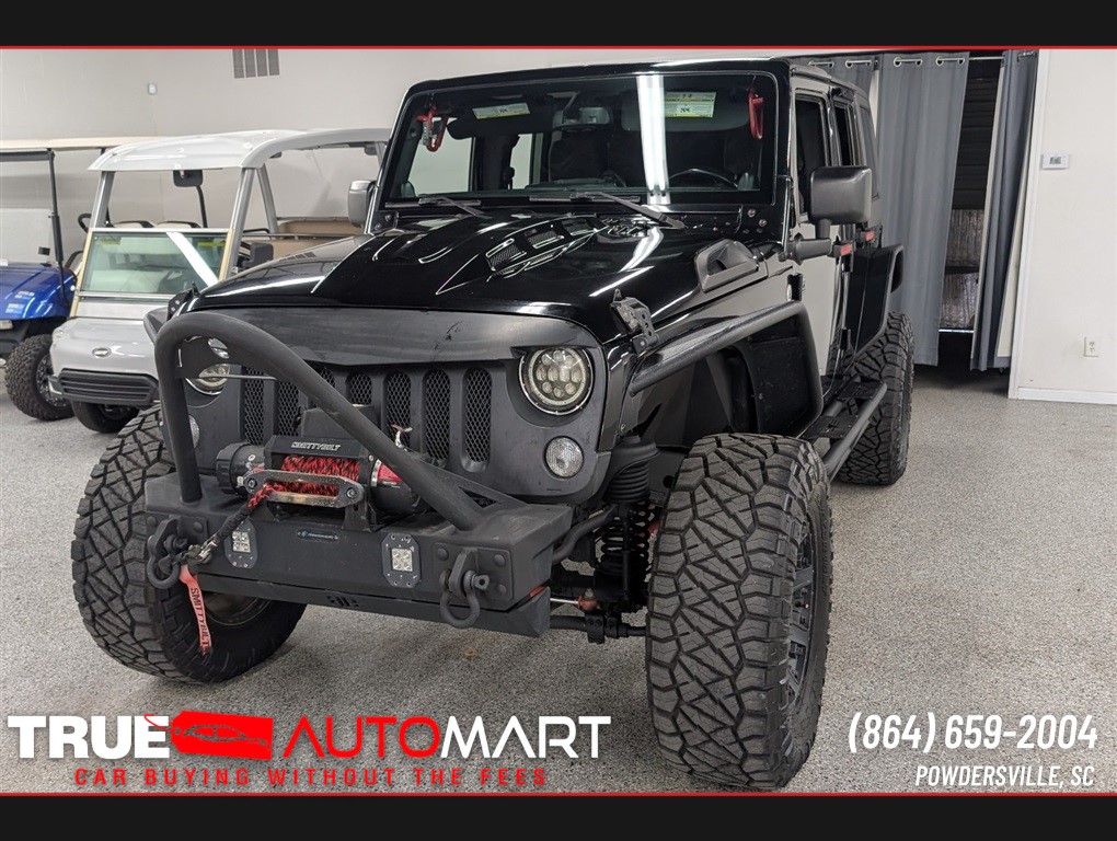 2014 Jeep Wrangler Unlimited Sahara 4WD for sale by dealer