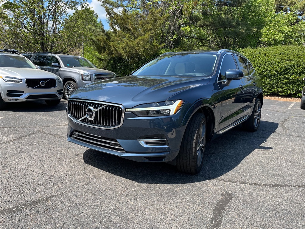 2021 Volvo XC60 T8 Momentum for sale by dealer