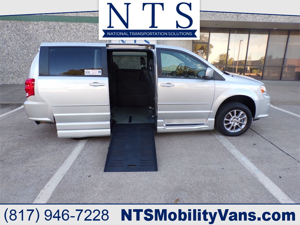 2012 DODGE GRAND CARAVAN R/T for sale by dealer