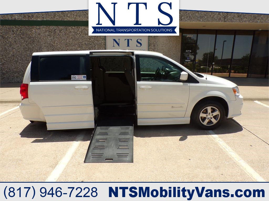 2012 DODGE GRAND CARAVAN SXT for sale by dealer