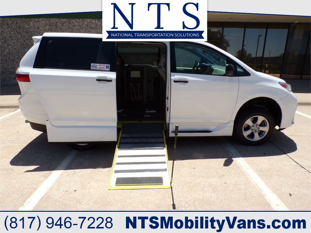 2020 TOYOTA SIENNA L for sale by dealer