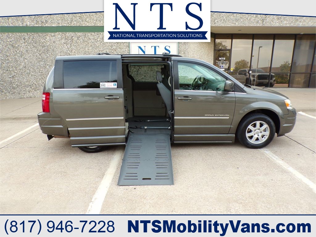 2010 CHRYSLER TOWN & COUNTRY TOURING-L for sale by dealer