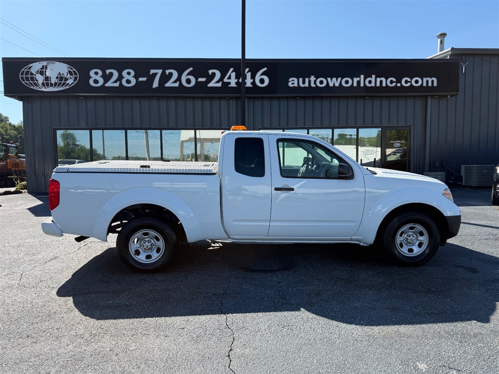 2018 Nissan Frontier SV King Cab I4 Auto 2WD for sale by dealer