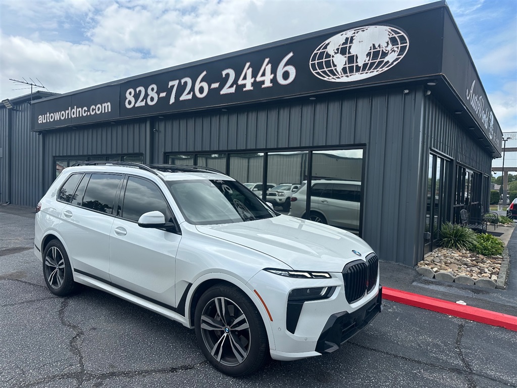 2023 BMW X7 xDrive40i - M PACKAGE for sale by dealer