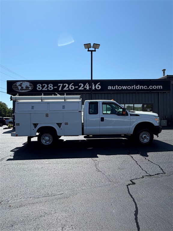 2013 Ford F-350 SD XL SuperCab 4WD for sale by dealer