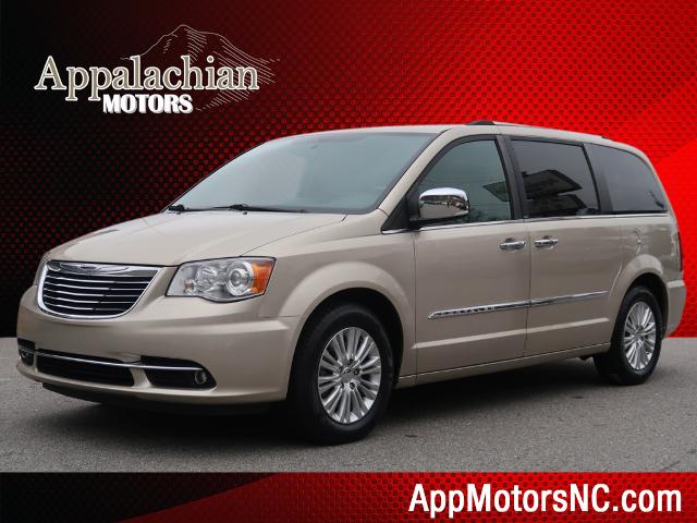 2014 Chrysler Town & Country Limited for sale by dealer