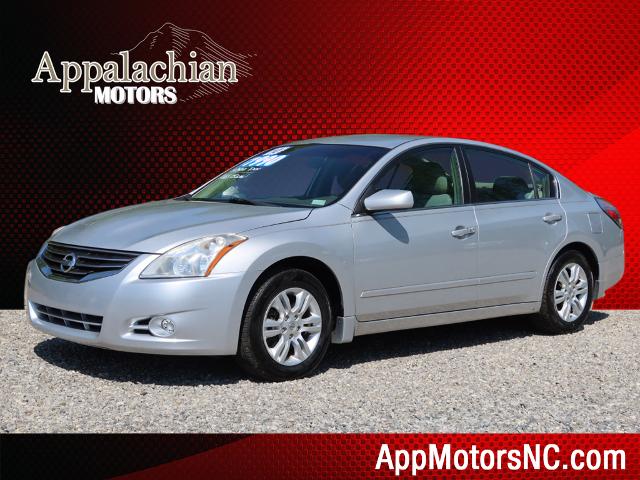 2010 Nissan Altima 2.5 S for sale by dealer