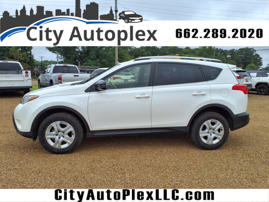 2013 Toyota RAV4 LE for sale by dealer