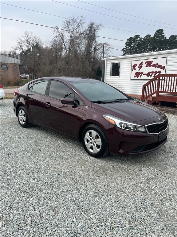 2017 Kia Forte LX 6M for sale by dealer