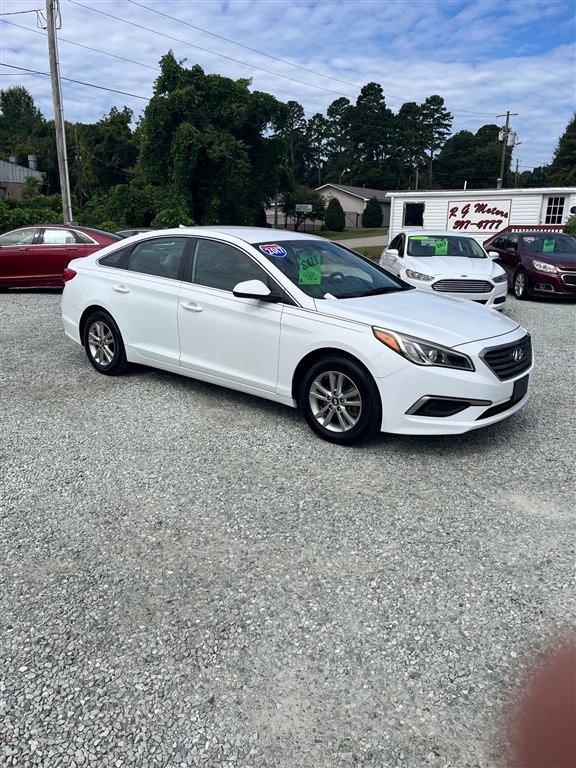 2017 Hyundai Sonata SE for sale by dealer