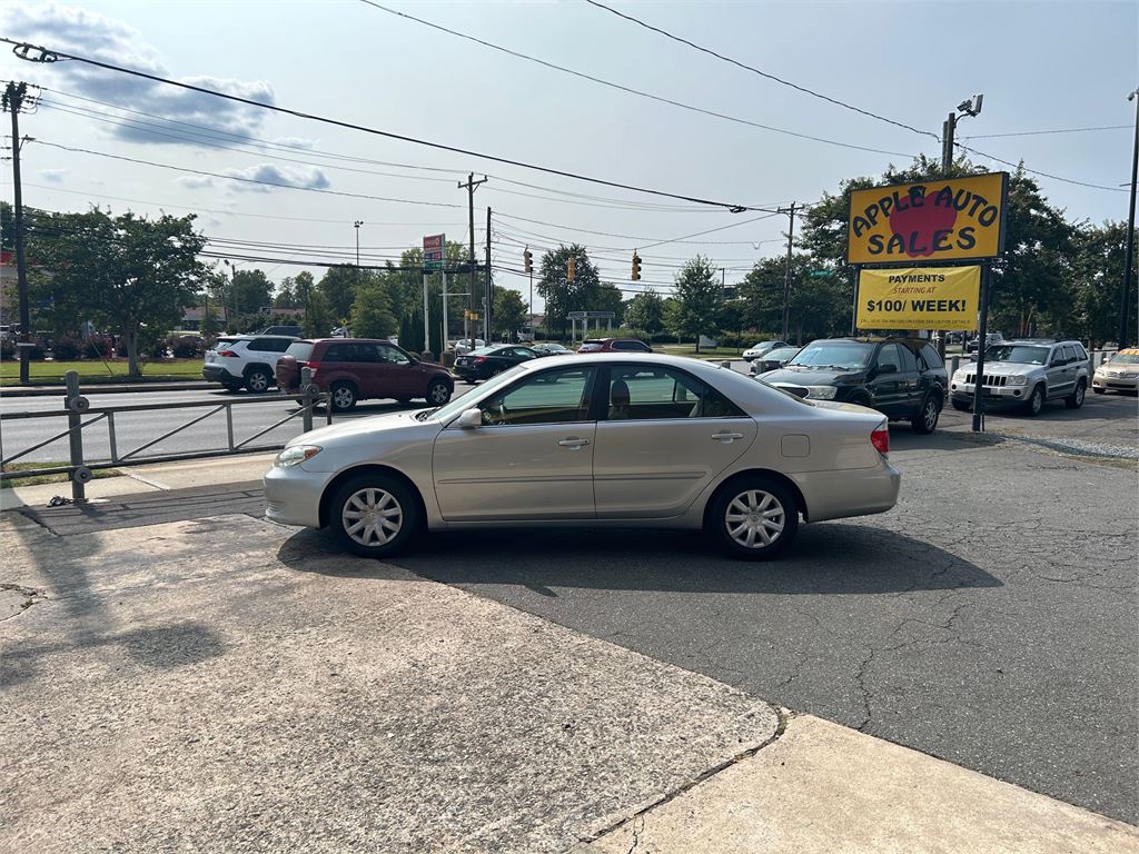 2005 Toyota Camry LE for sale by dealer