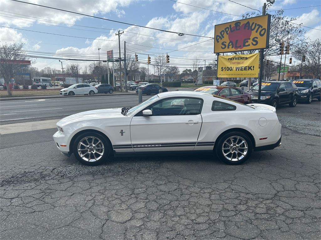 2011 Ford Mustang V6 Premium for sale by dealer