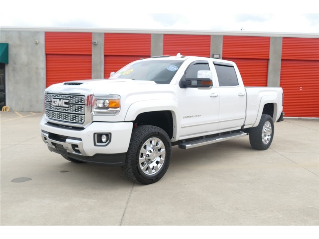2019 GMC Sierra 2500HD Denali Crew Cab 4WD for sale by dealer