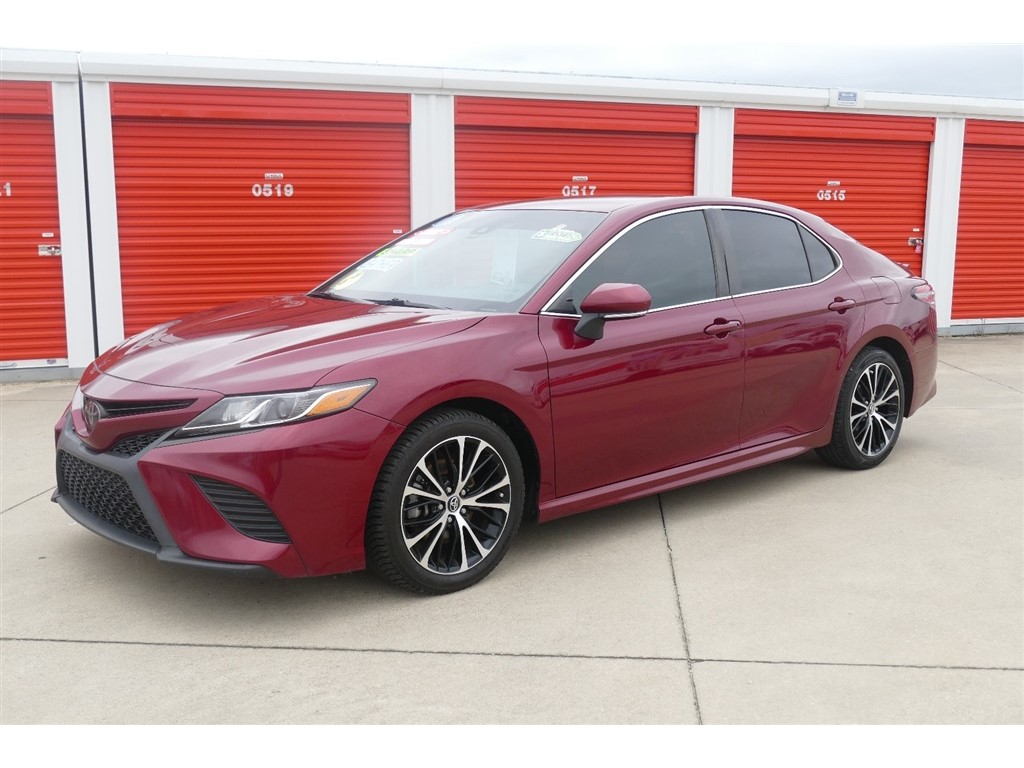 2018 Toyota Camry LE for sale by dealer