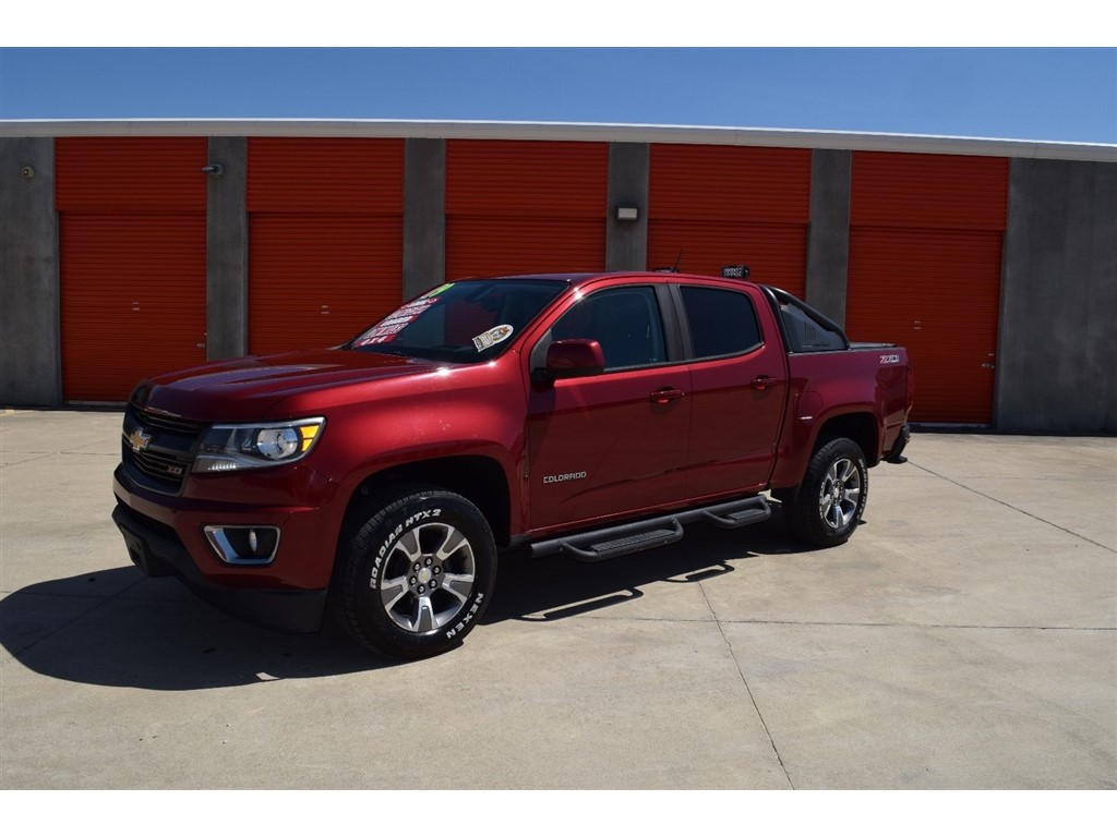 2018 Chevrolet Colorado Z71 Crew Cab 4WD Short Box for sale by dealer