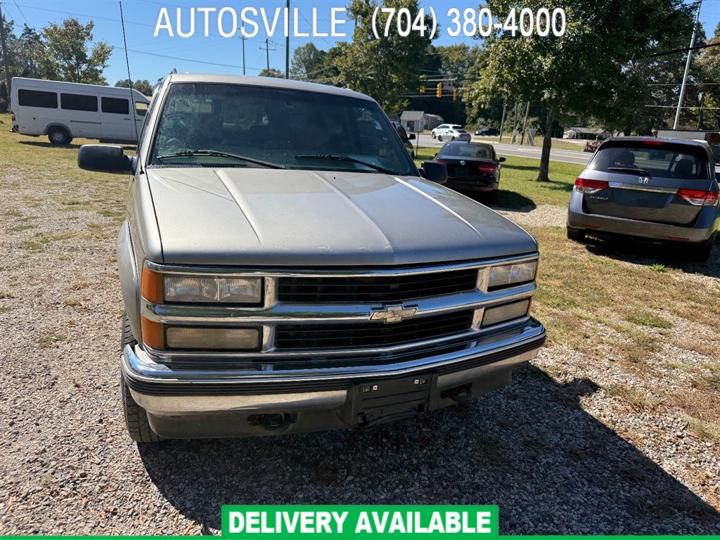 1999 CHEVROLET SUBURBAN K1500 4WD for sale by dealer