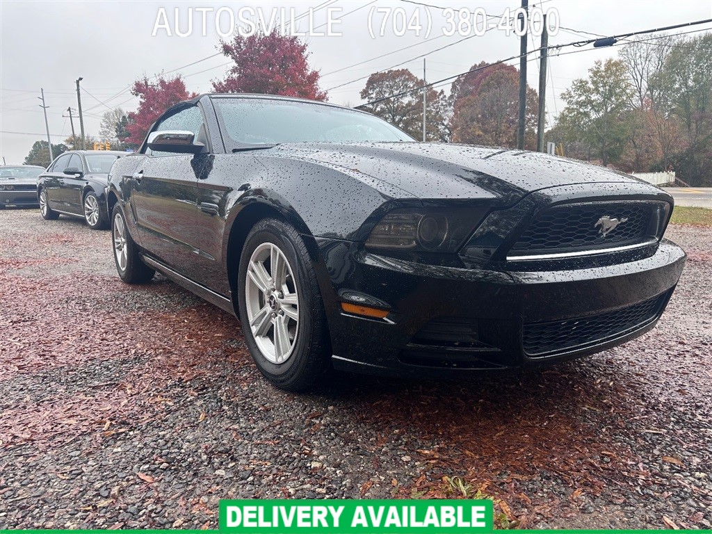 2014 FORD MUSTANG V6 Convertible for sale by dealer