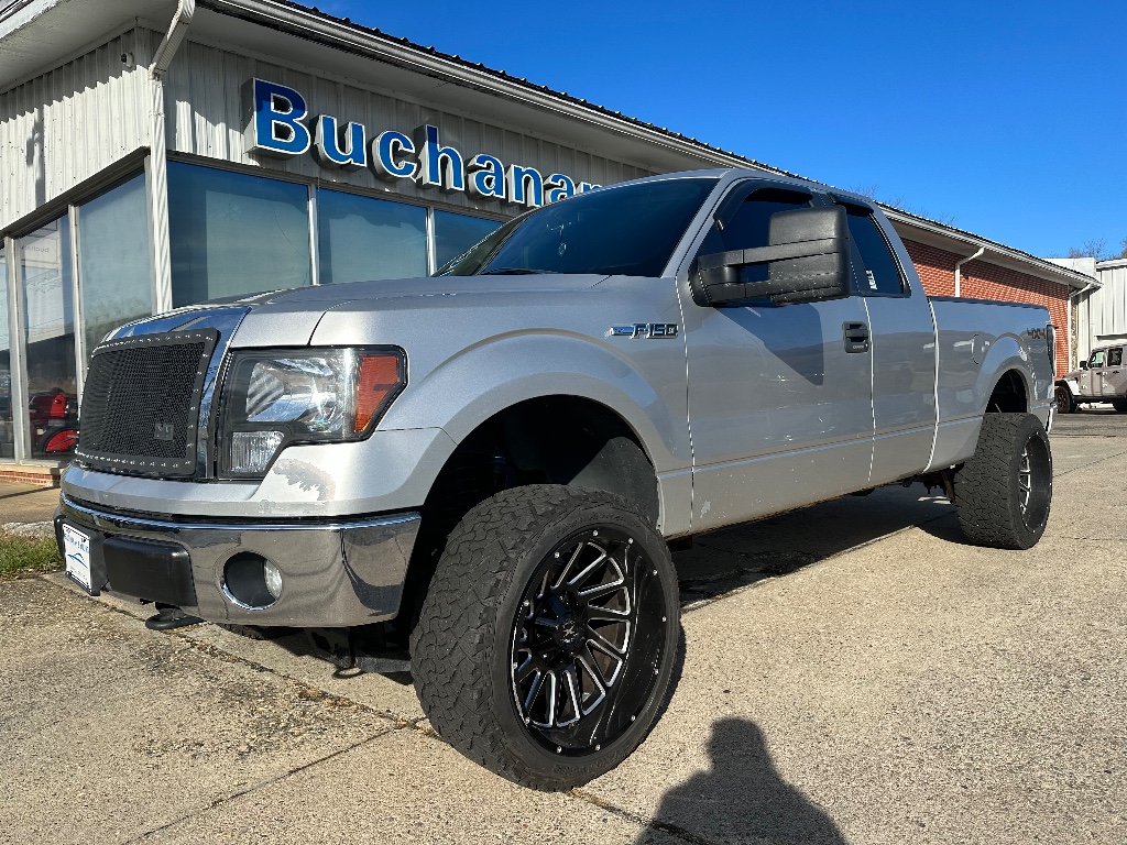 2011 Ford F-150 XLT SuperCab 6.5-ft. Bed 4WD for sale by dealer