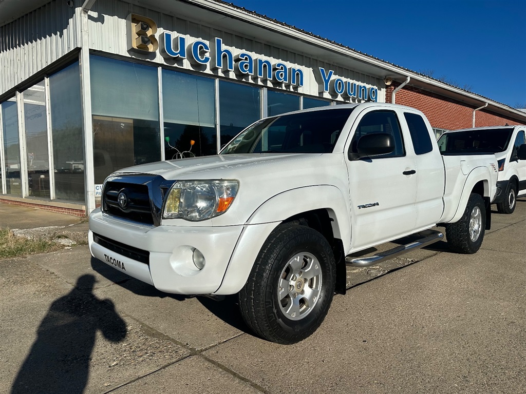 2005 Toyota Tacoma TRD Off-Road Access Cab 4WD for sale by dealer