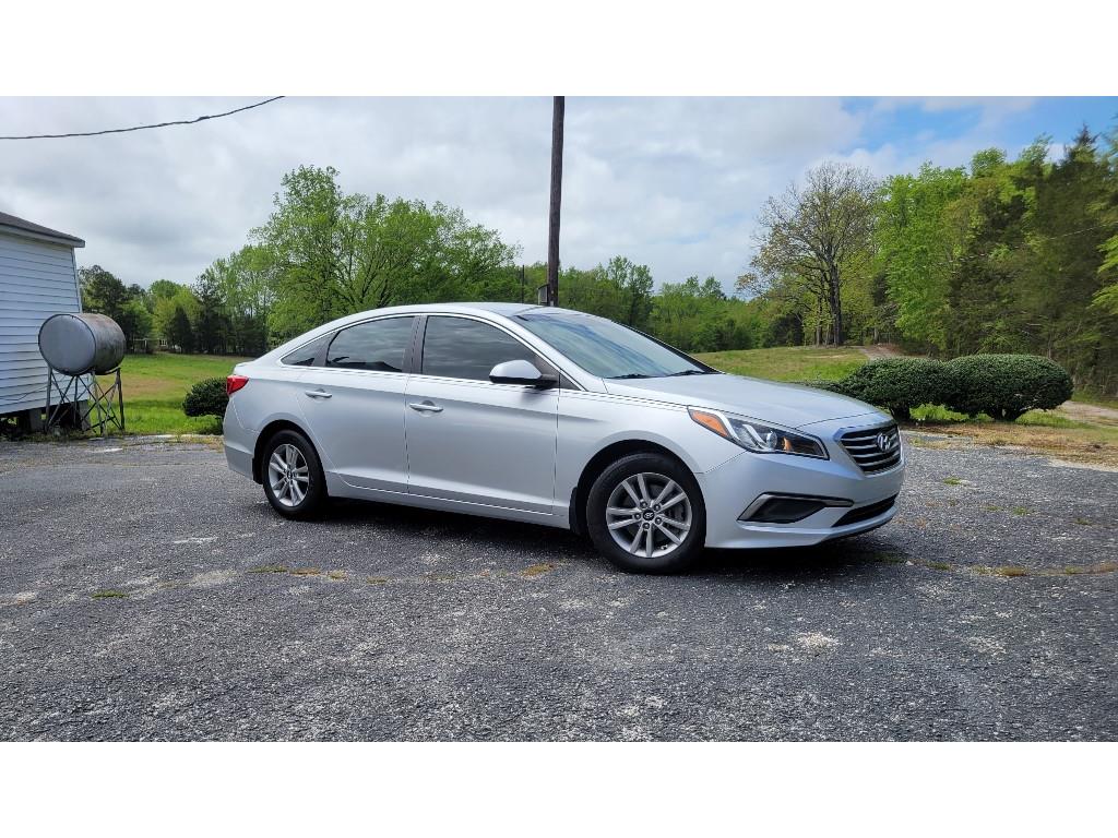 2016 HYUNDAI SONATA SE for sale by dealer