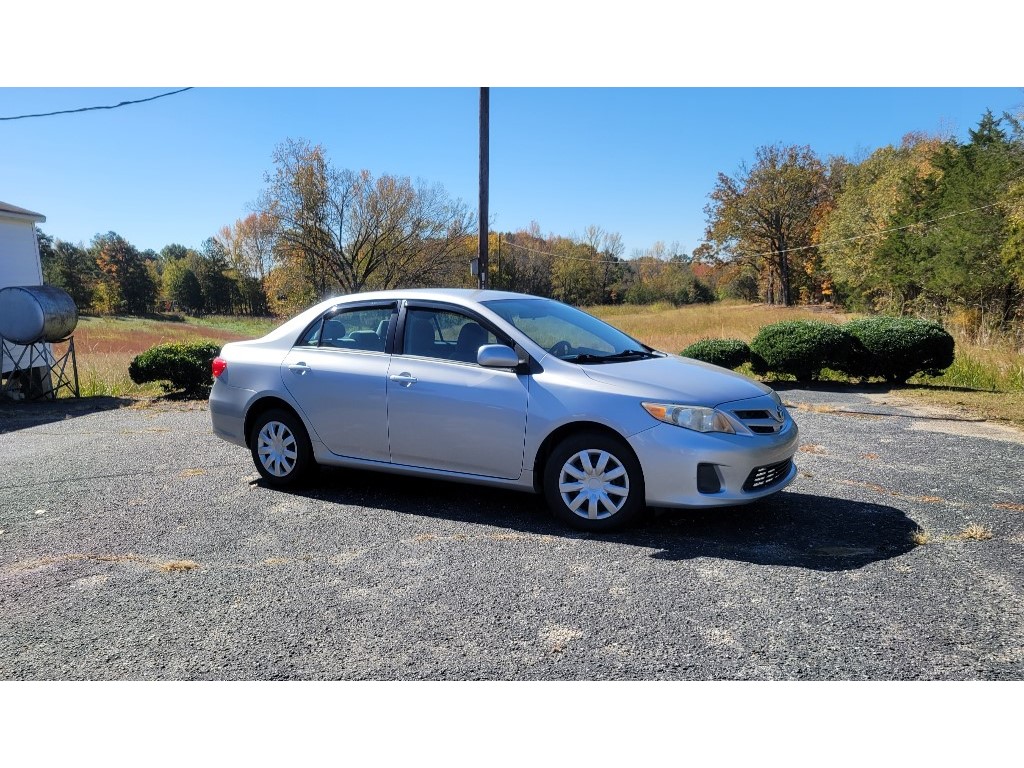 2011 Toyota Corolla LE for sale by dealer