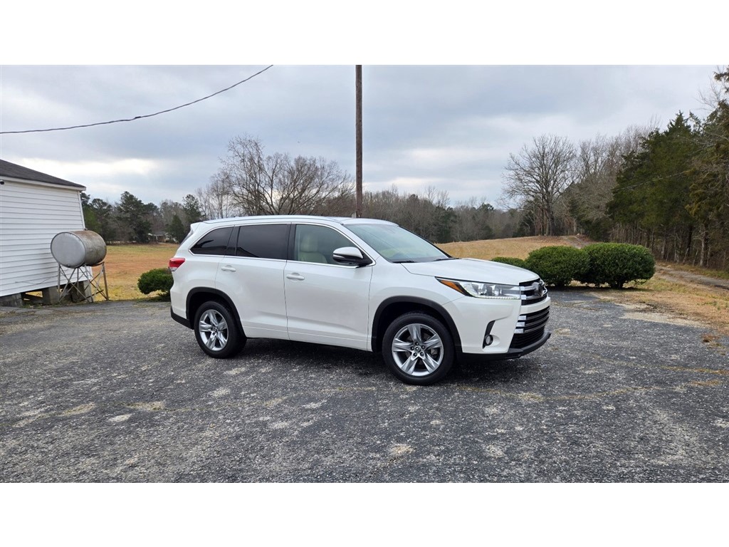 2017 Toyota Highlander Limited for sale by dealer