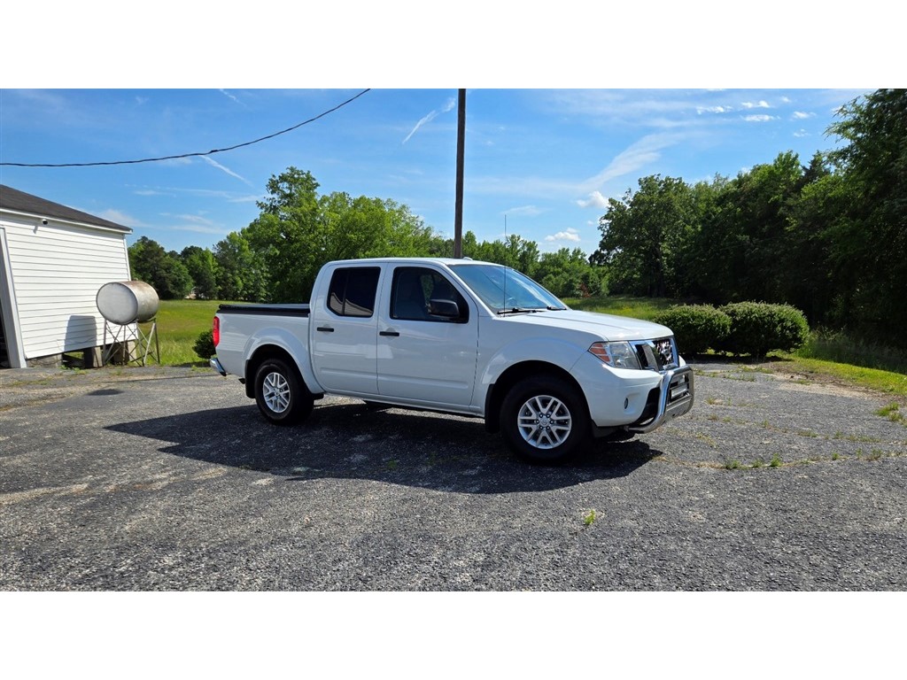 2018 Nissan Frontier SV Crew Cab for sale by dealer