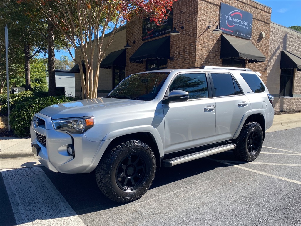 2019 Toyota 4Runner SR5 Premium 4WD for sale by dealer