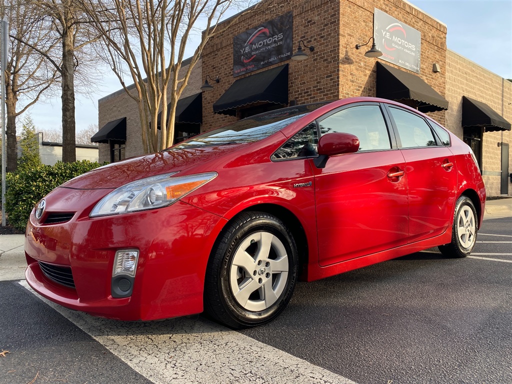 2010 Toyota Prius Prius III for sale by dealer