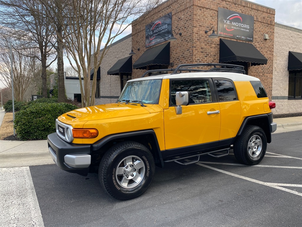 2008 Toyota FJ Cruiser 4WD AT for sale by dealer